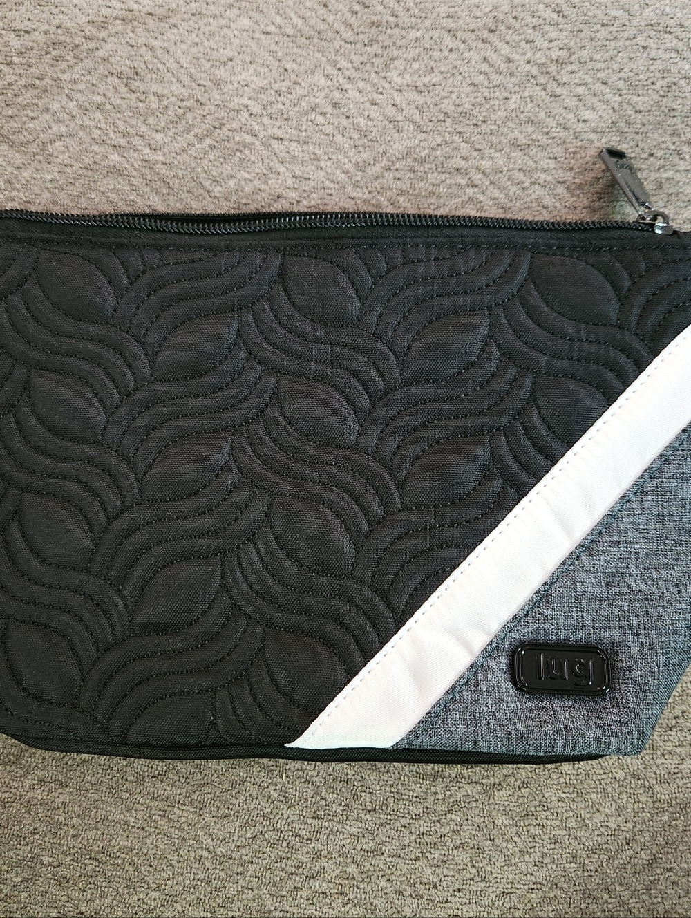 Lug Paddle Pouch 2pc Set Gray White Organizational~ Travel ~Beauty New w/out tag - Picture 2 of 7
